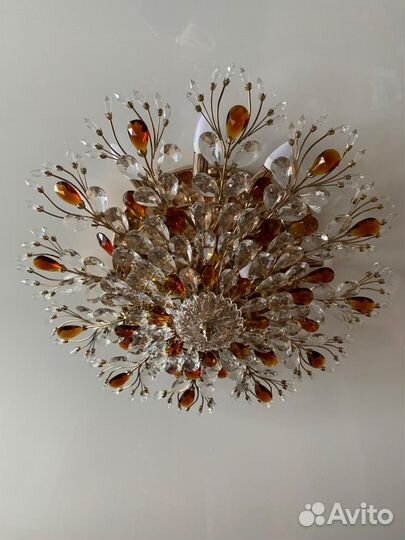 Продам люстру б/у