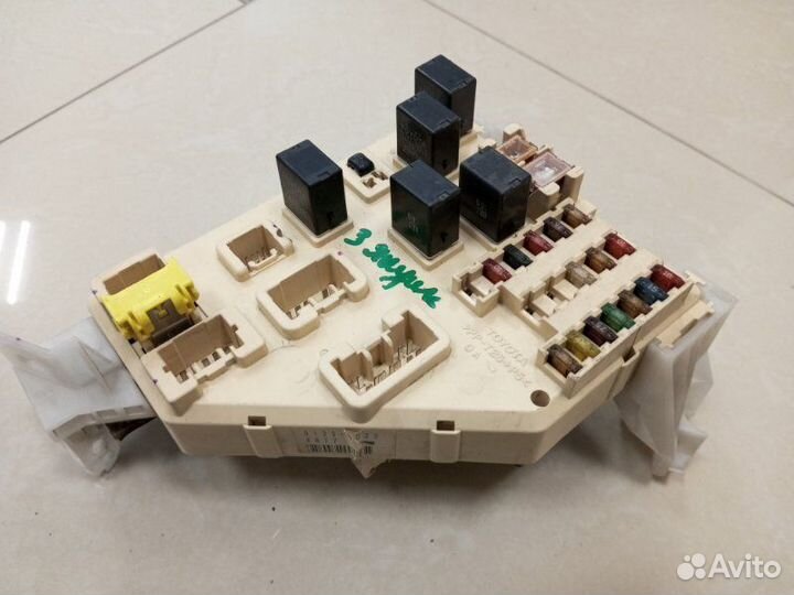 Блок предохранителей Toyota Prius NHW10 1NZ 2000