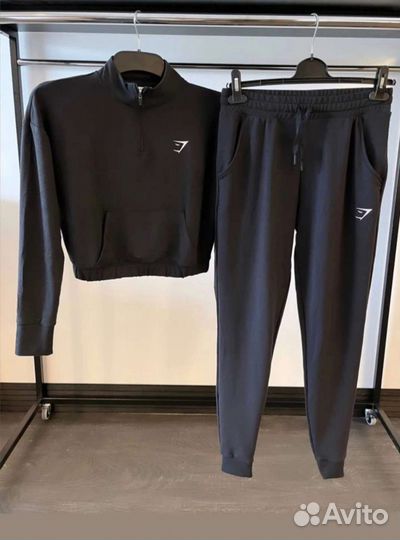 Сток оптом костюмы женские из Европы