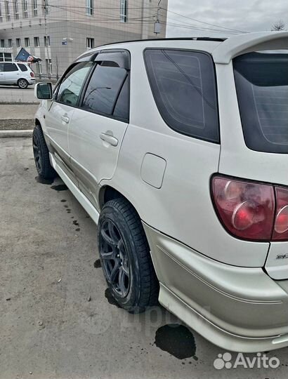 Toyota Harrier 3.0 AT, 1998, 222 222 км