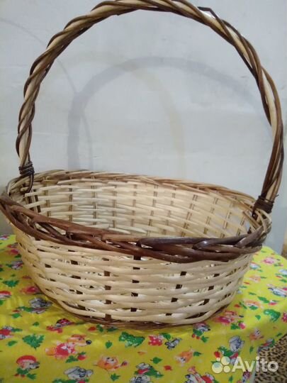 Корзины для фруктов (лоза)и цветов(лыко)