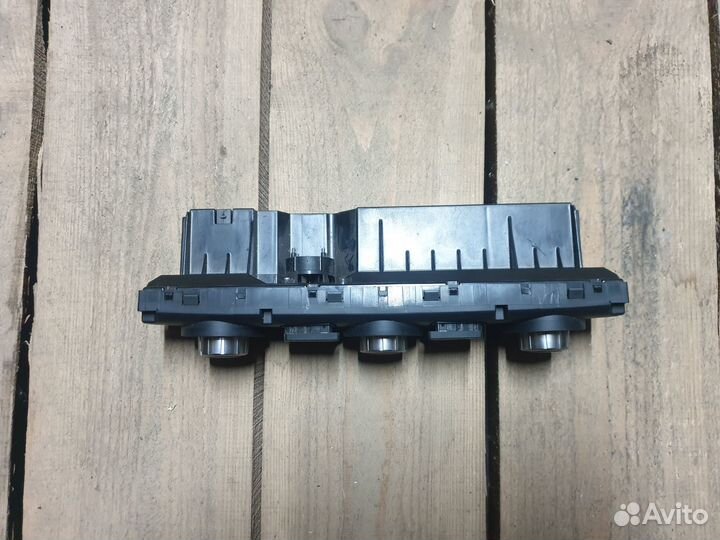 Блок управления климатом Bmw E60 5-serie