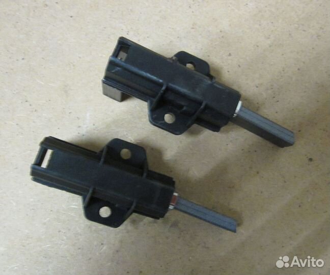 Щетки 5х12,5х32 угольные (сэндвич, в корпусе) д