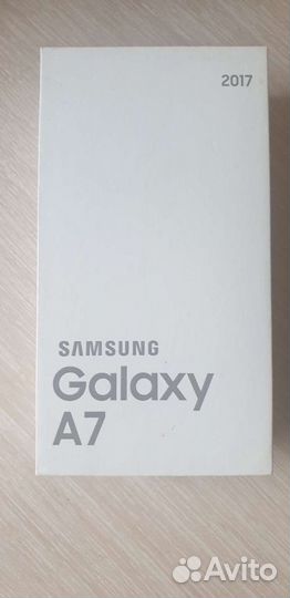 Samsung Galaxy A7 (2017) SM-A720F/DS, 3/32 ГБ