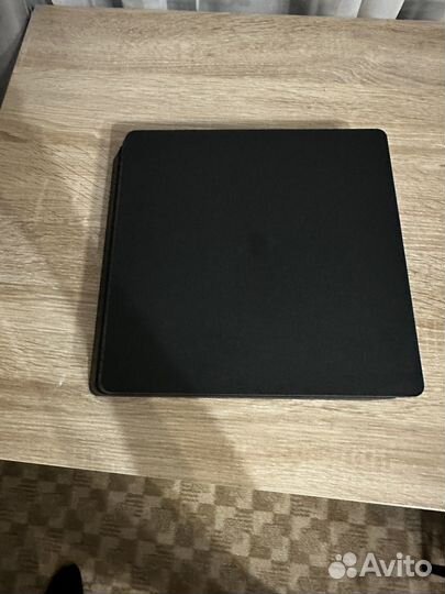 Sony ps4 slim