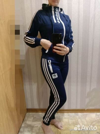 Спортивный костюм adidas