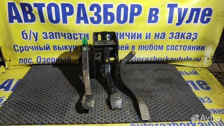 Педальный узел Ford Escort