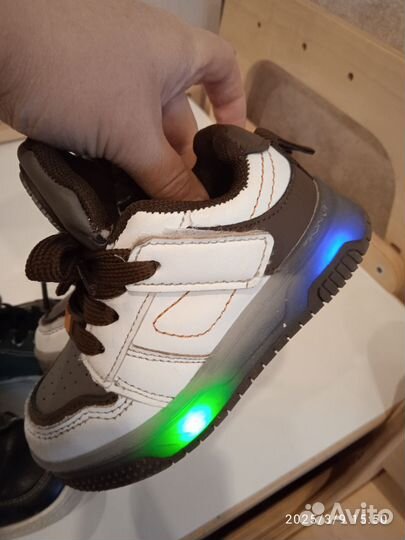 Кроссовки, ботинки, кеды 23