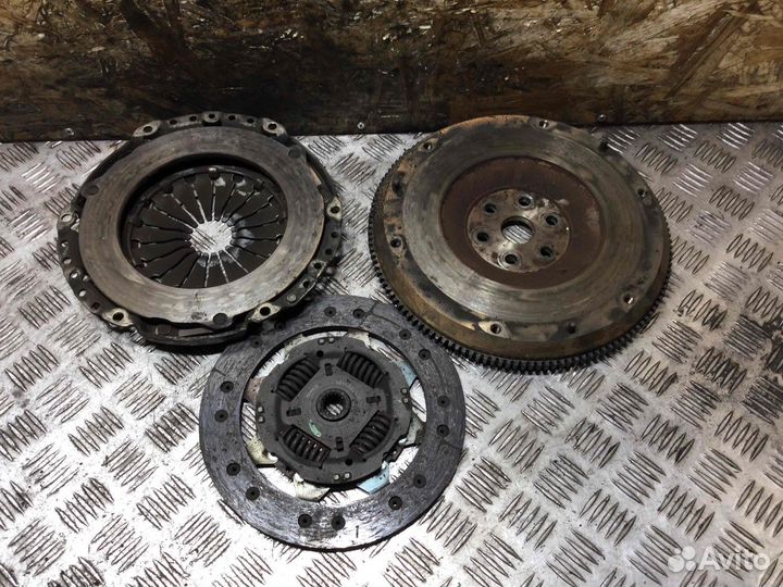 Маховик Ford Focus xs4g6k390a1a eydf