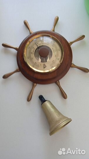 Барометр настенный