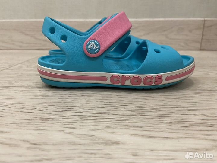 Сандалии crocs c9