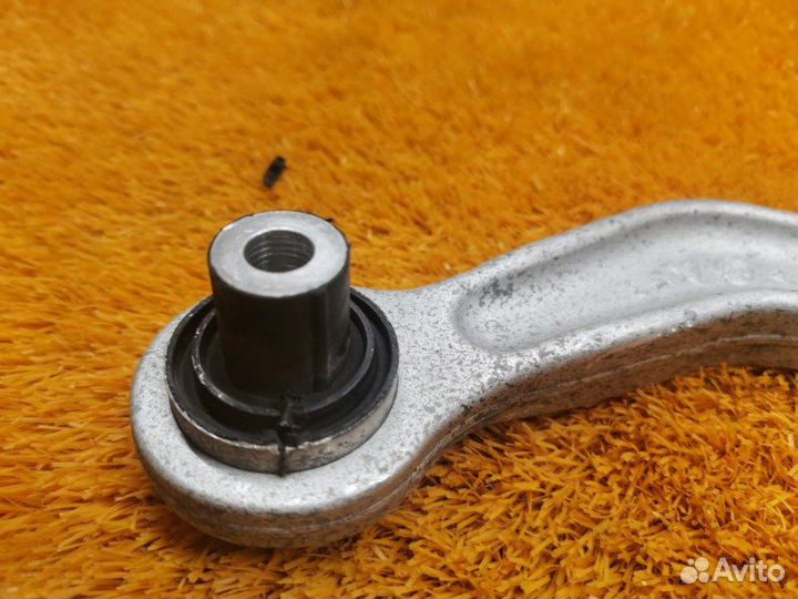 Рычаг подвески верхний задний правый Bmw 5-Series