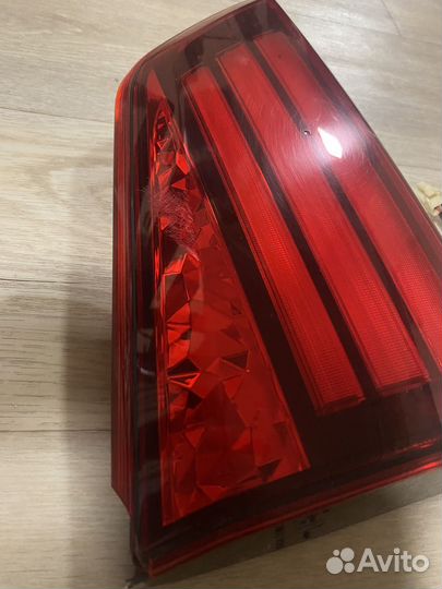 Фонарь крышки багажника mitsubishi outlander 3