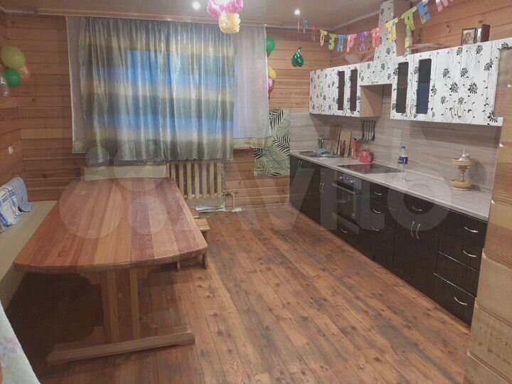 Дом 239 м² на участке 11 сот.