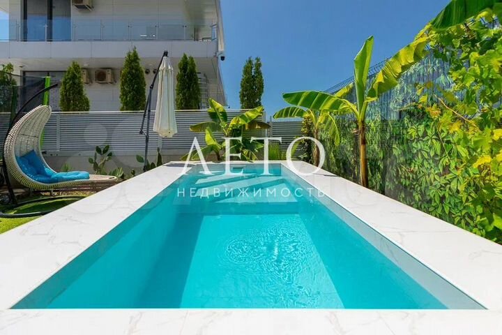 Коттедж 180 м² на участке 4 сот.