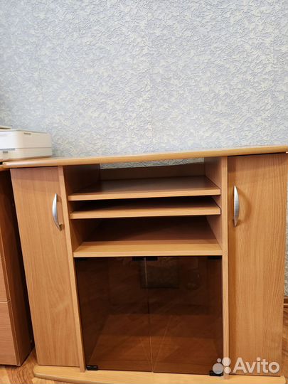 Тумба под телевизор