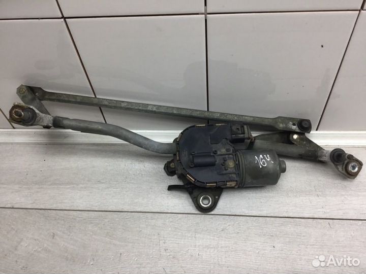 Трапеция дворников с двигателем передняя Audi A6