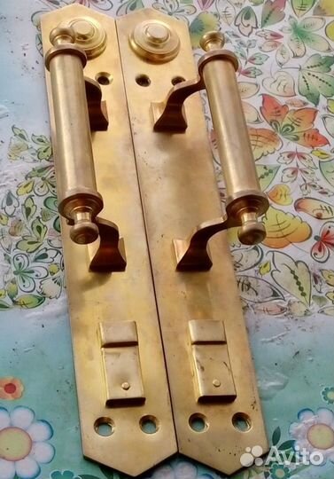 Ручки для интерьера