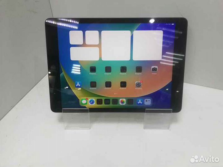 Планшет без SIM-карты Apple iPad 2019 Wi-Fi 2/32 G