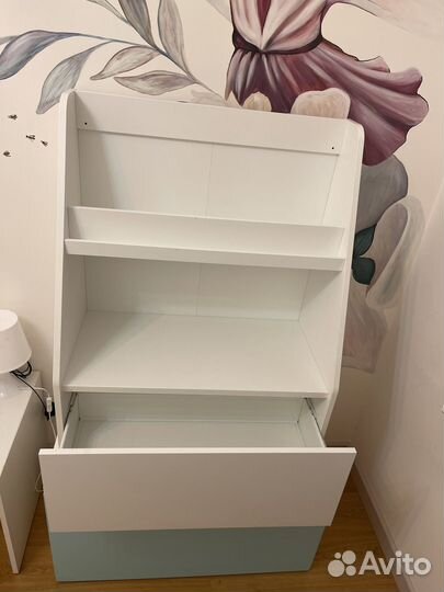 Шкаф для книг IKEA детский
