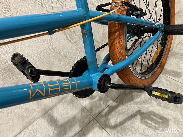 Велосипед трюковой BMX tech team goof 20