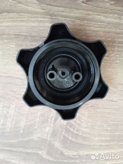 572039600 крышка топливного бака BRP оригинал