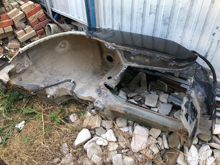 Заднее левое крыло бмв Е60