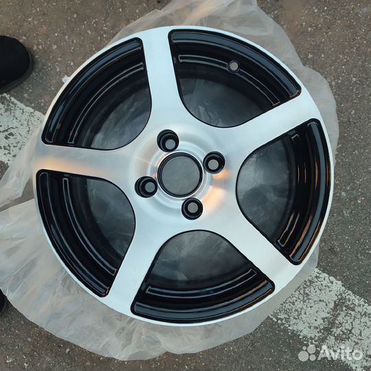 Колесные диски r15
