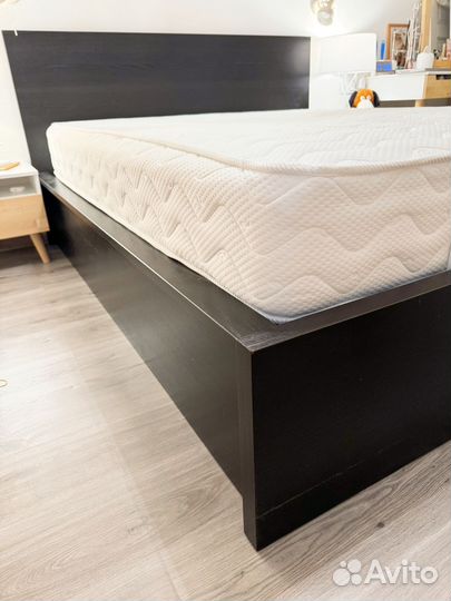 Кровать с подъемным механизмом IKEA malm 160х200