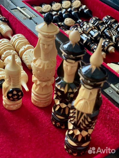 Шахматы деревянные ручной работы резные