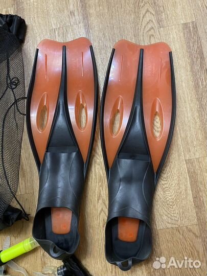 Набор. Ласты + 2 маски для плавания