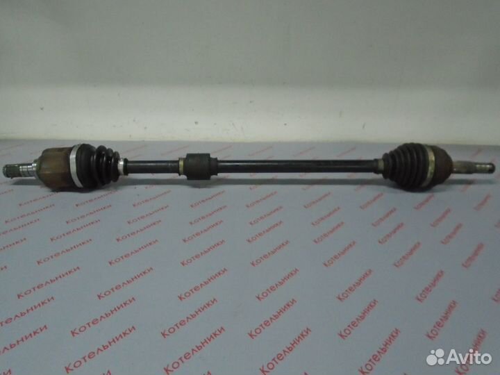 Nissan 39100-9U005 Вал приводной правый