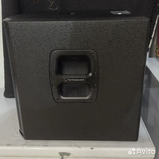 Активные сабвуферы - Turbosound IP12B