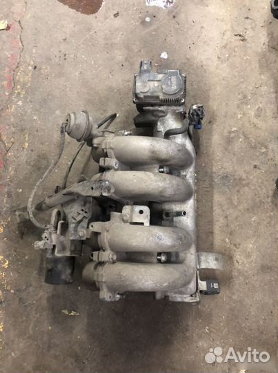 Коллектор впускной Nissan X-Trail T30