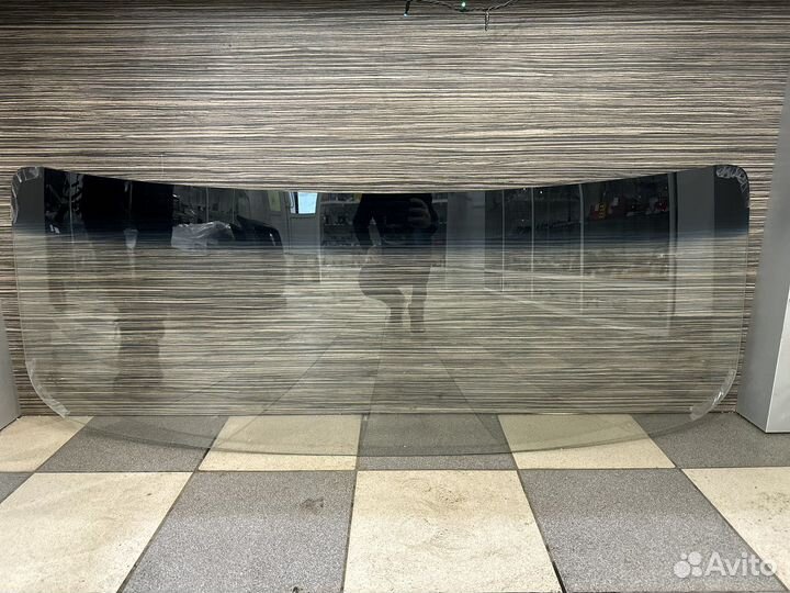 Стекло ветровое Волга с полосой