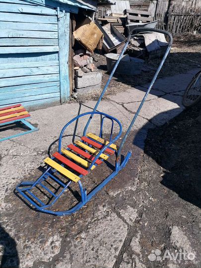 Двухсторонии санки