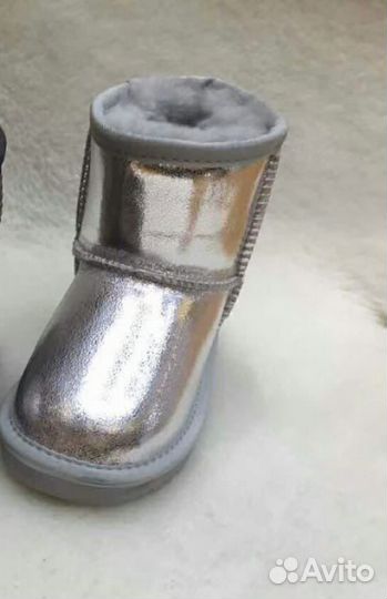 Ugg Australia мальчикам и девочкам