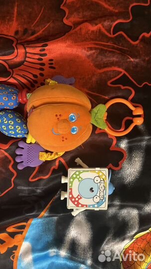 Подвеска для ребёнка вибрирует