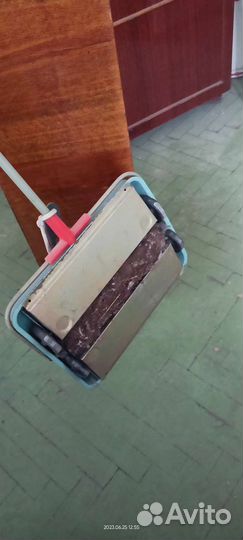 Ручной робот-пылесос СССР