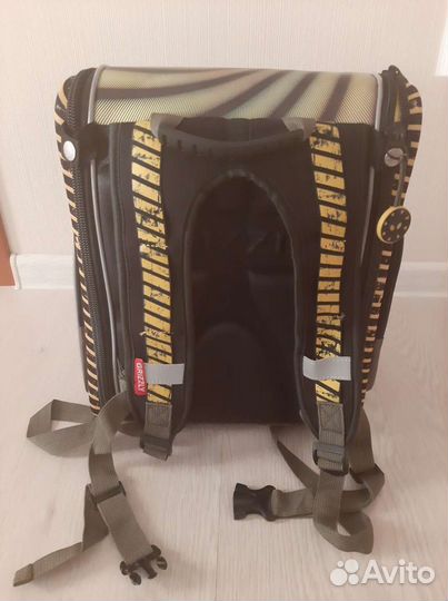 Портфель школьный