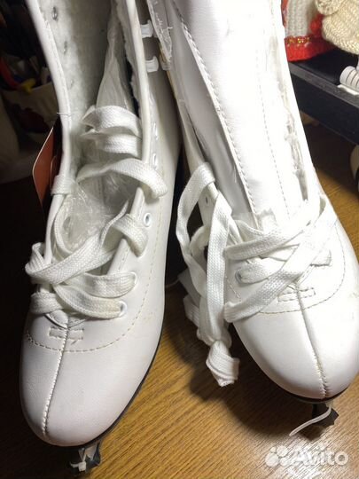 Коньки фигурные 38 размер новые