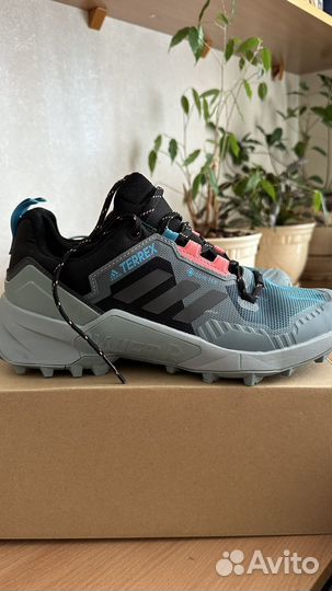 Трекинговые ботинки женские 39