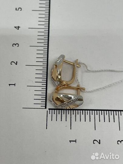 Золотые серьги с бриллиантами