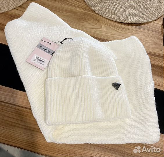 Шапка и хомут/снуд/шарф