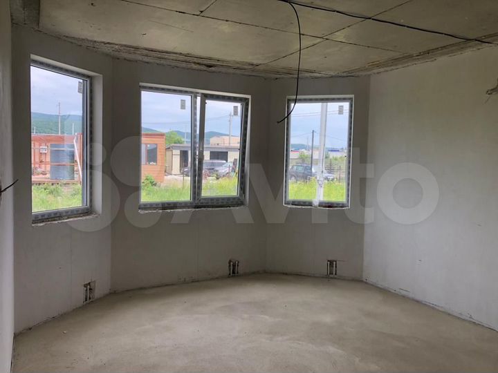 Дом 80 м² на участке 5 сот.