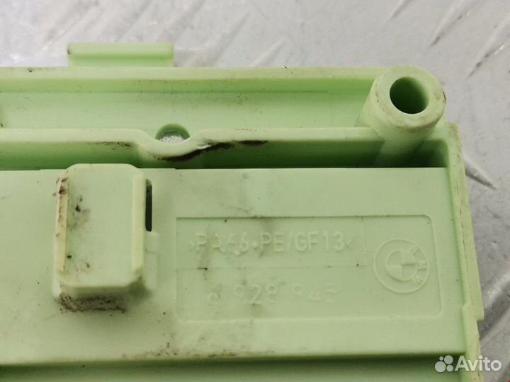 Блок предохранителей BMW X3 E83 2006 61123452235