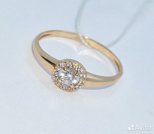 Кольцо с синтетическим камнем Золото