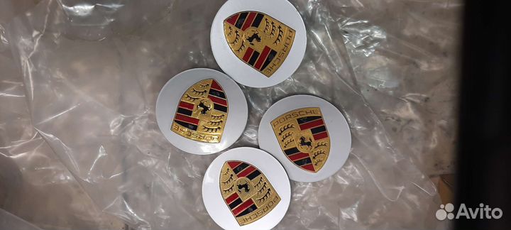 Декоративная крышка колесного диска Porsche