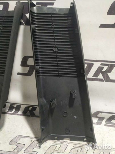 Обшивка центральной стойки Audi A3 8P 2008—2013