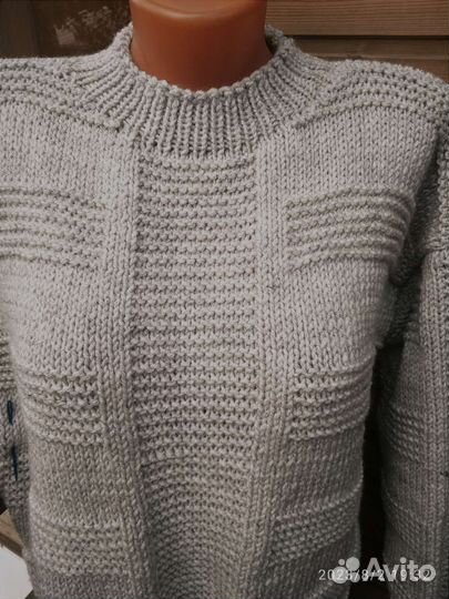 Женский свитер